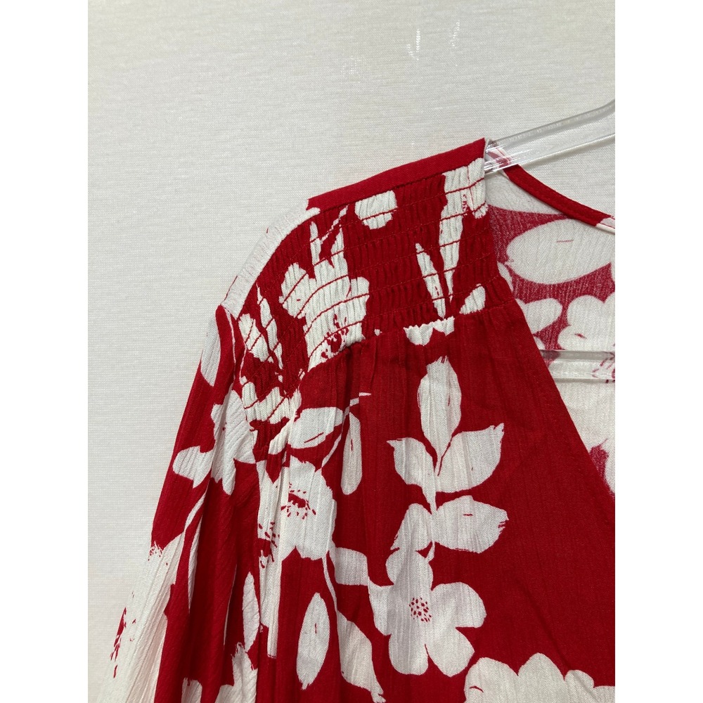 Liz Claiborne Red and White Floral V-Neck Blouse - Picture 3 of 8